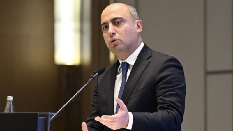 Emin Əmrullayev onu 8 il sonra köhnə vəzifəsinə qaytarıbmış (FOTO)
