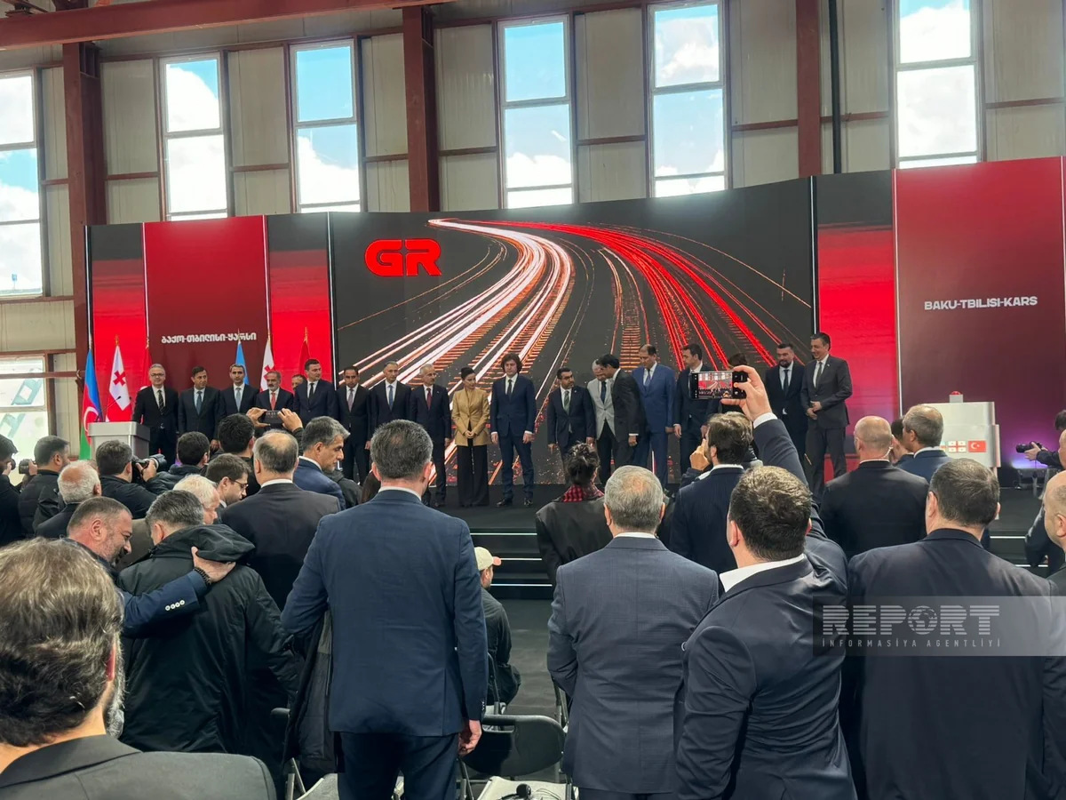 BTQ dəmir yolu xəttinin modernləşdirilmədən sonra rəsmi açılışı keçirildi (FOTO)