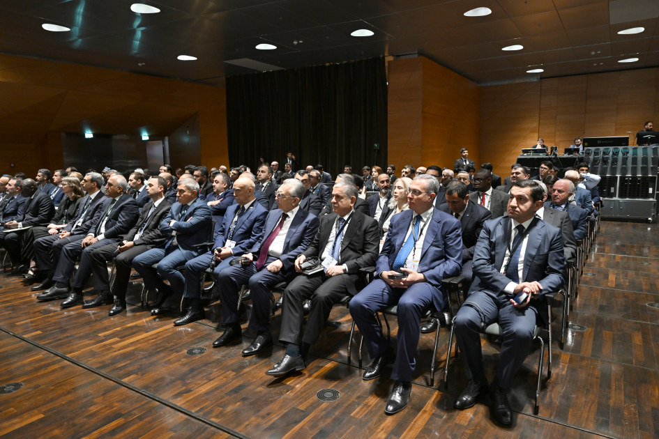 Prezident İslam İnkişaf Bankı Qrupunun İllik Toplantılarının açılış mərasimində çıxış etdi (FOTO)