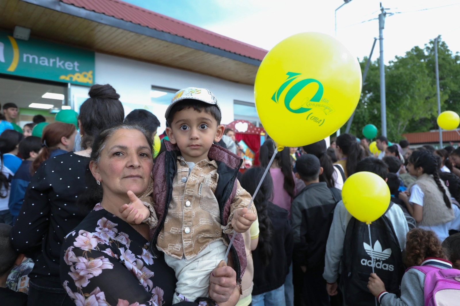OBA-dan 1 İyun Uşaqların Müdafiəsi Günü münasibətilə Xocalı balalarına sevinc dolu anlar