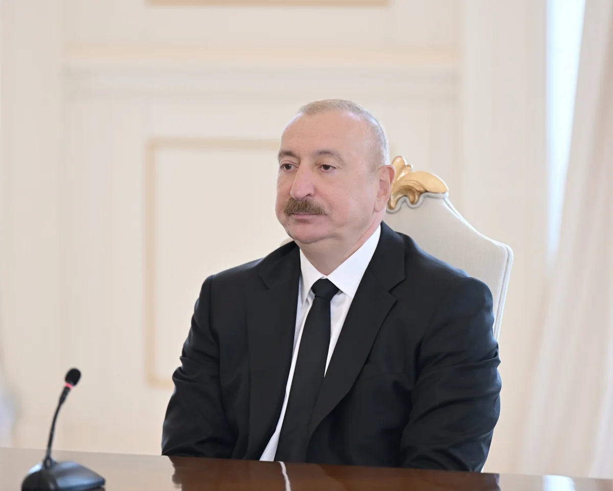 İlham Əliyevin Türkmənistan Prezidenti ilə geniş tərkibdə görüşü oldu (YENİLƏNİB)