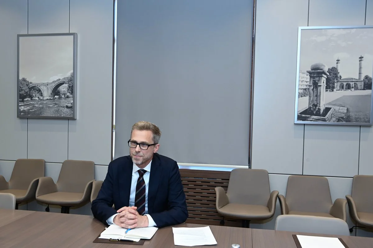 Səfirin Azərbaycandakı diplomatik missiyası başa çatdı (FOTO)