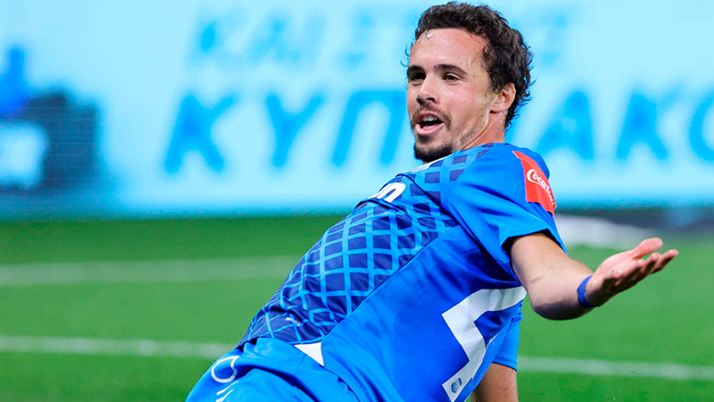 Bu futbolçu 
