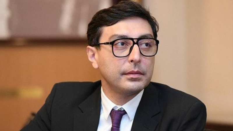 Nazir rəis müavinini vəzifəsindən azad etdi (FOTO)