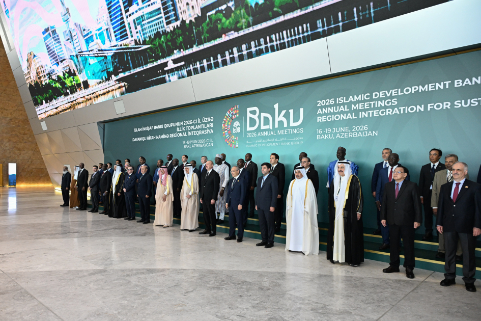 Prezident İslam İnkişaf Bankı Qrupunun İllik Toplantılarının açılış mərasimində çıxış etdi (FOTO)