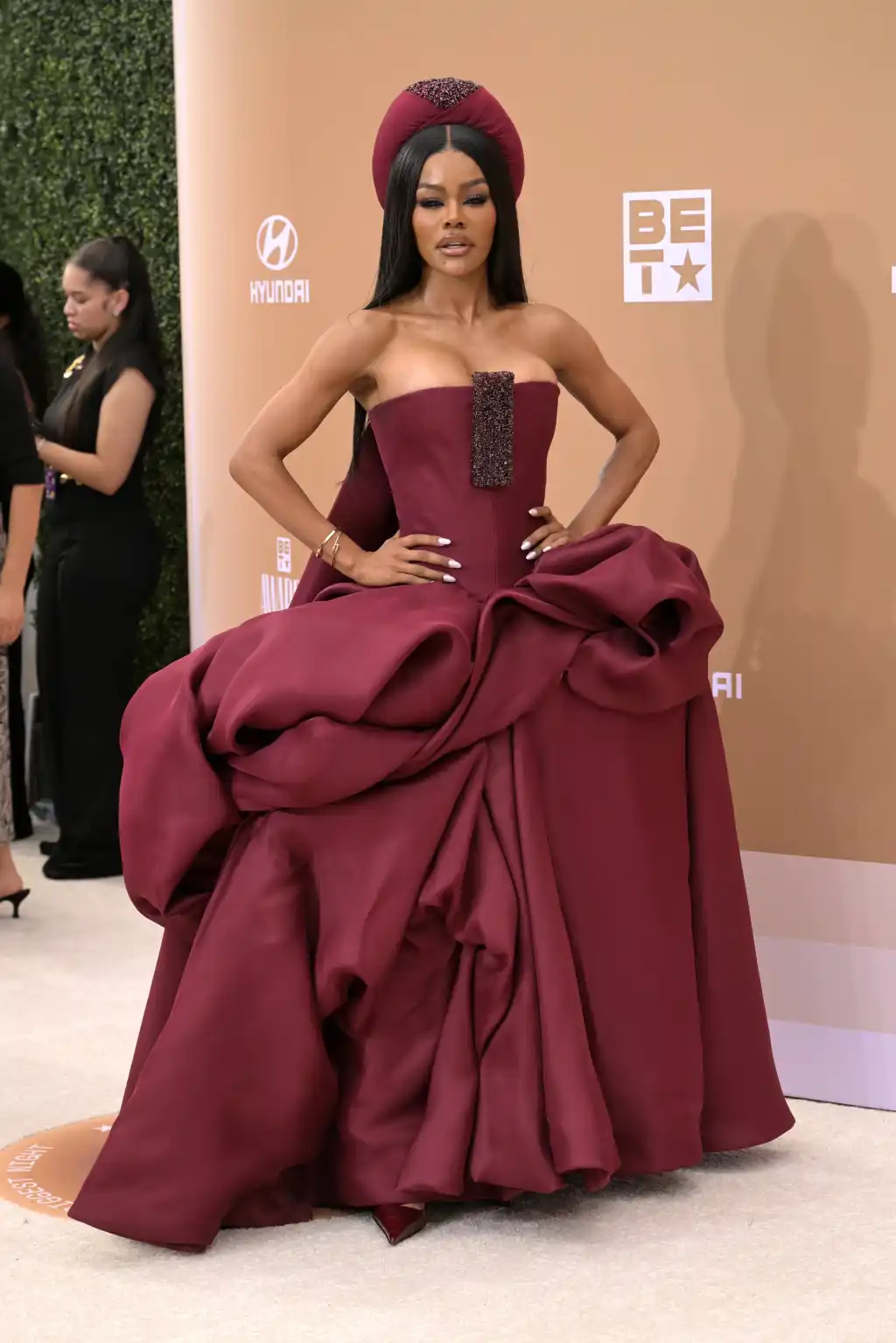 BET Awards 2026: Los-Ancelesdə qırmızı xalının ən parlaq obrazları (FOTOLAR)