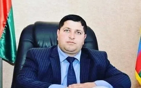 Nöqsana görə qovulan direktor şikayət etdi - Rədd cavabı aldı