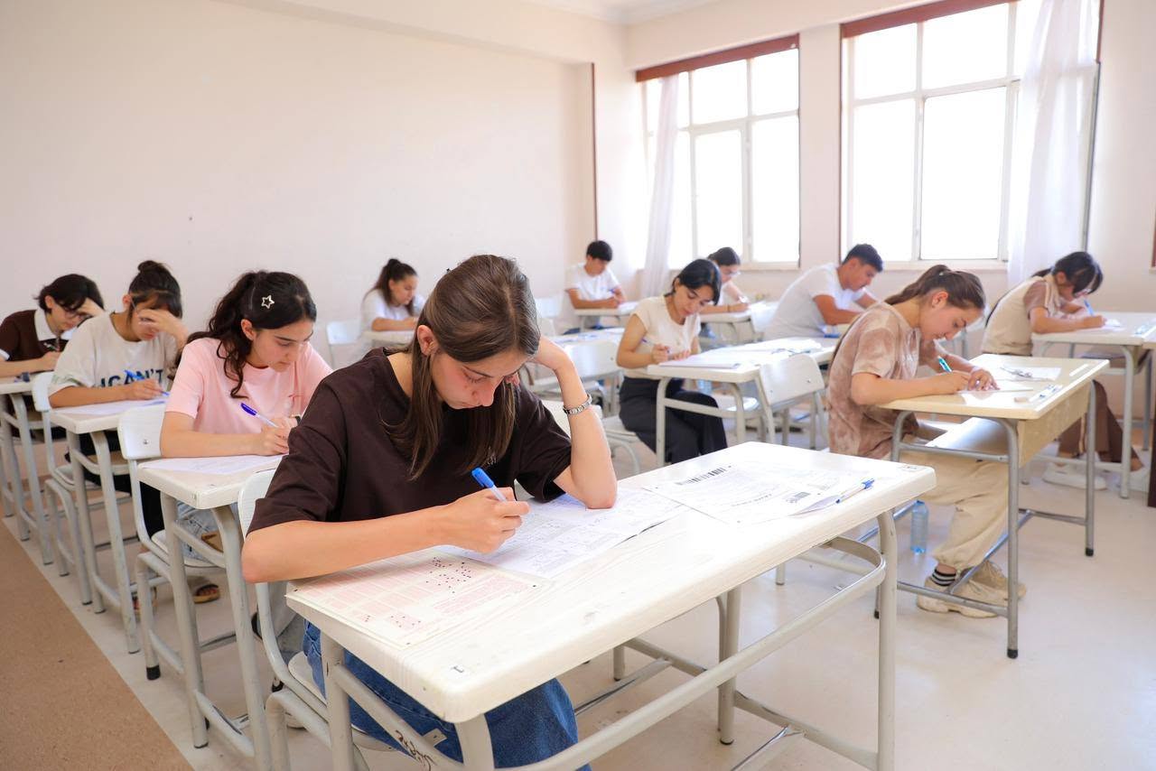 I və IV ixtisas qrupları üzrə qəbul imtahanı keçirildi (FOTO/YENİLƏNİB)