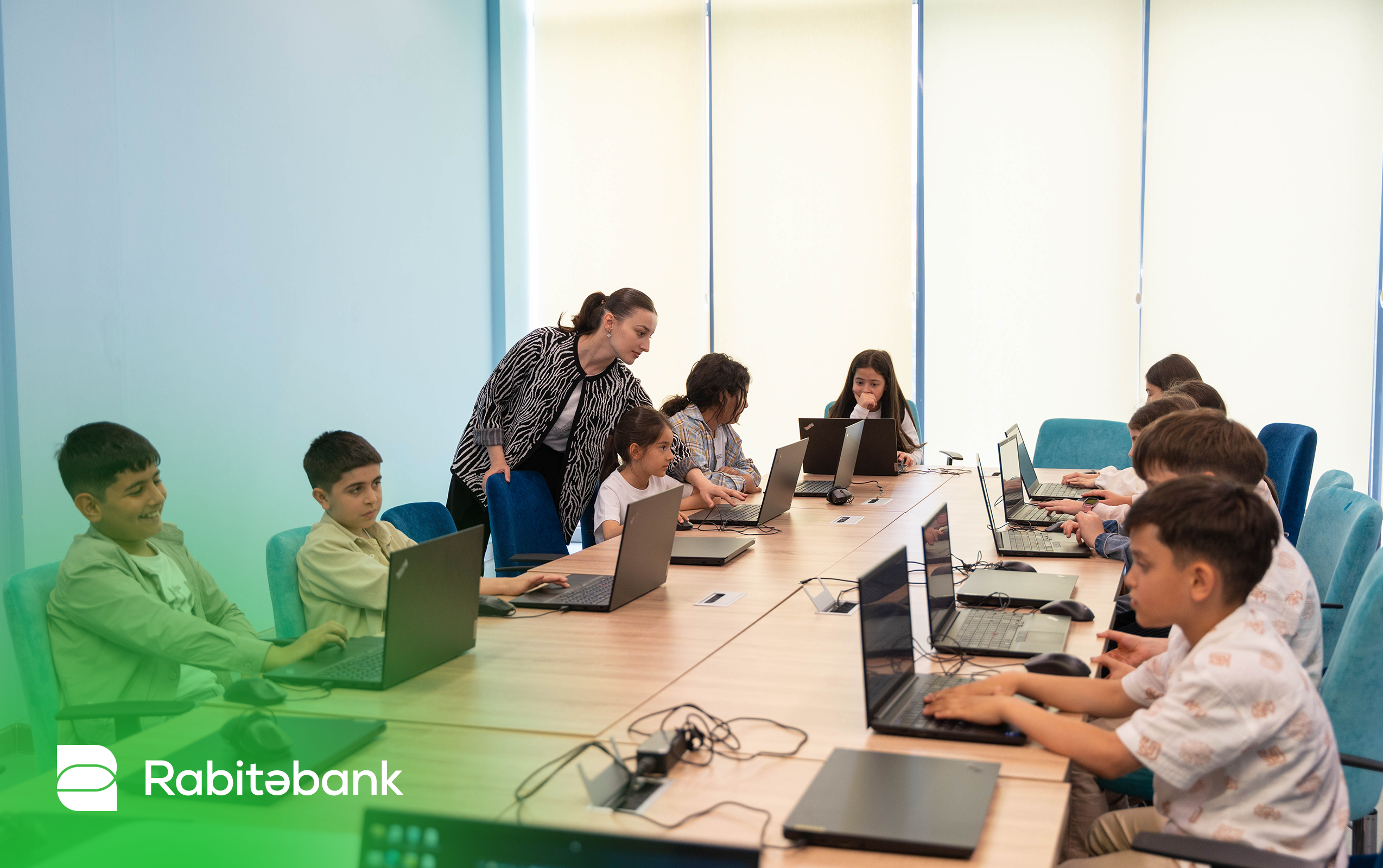 Rabitəbank və İnnovasiyalar Mərkəzi şəhid övladları üçün 