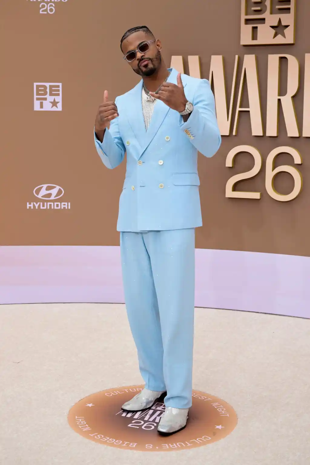 BET Awards 2026: Los-Ancelesdə qırmızı xalının ən parlaq obrazları (FOTOLAR)