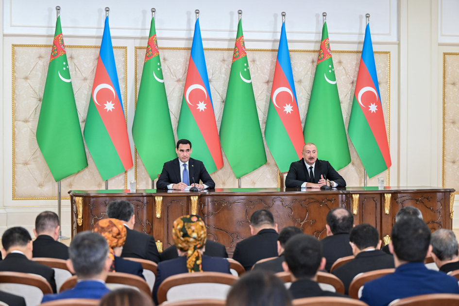Prezidentlər mətbuata bəyanatlarla çıxış etdi (YENİLƏNİB)