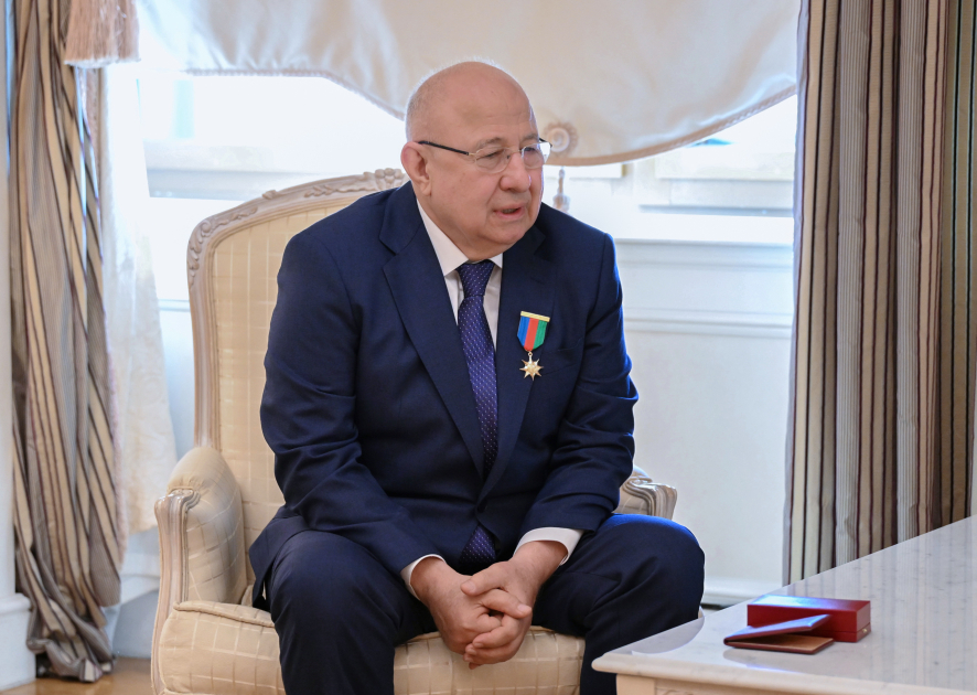 Prezident dağıstanlı siyasətçi Qurban Qurbanova 