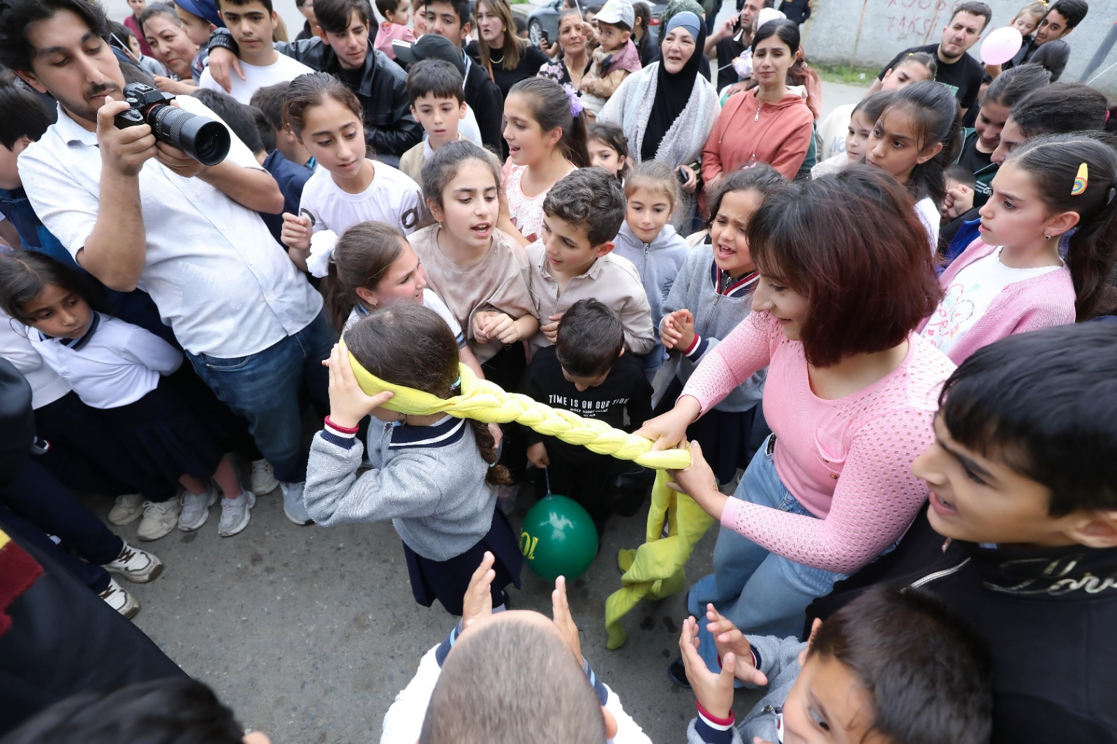 OBA-dan 1 İyun Uşaqların Müdafiəsi Günü münasibətilə Xocalı balalarına sevinc dolu anlar