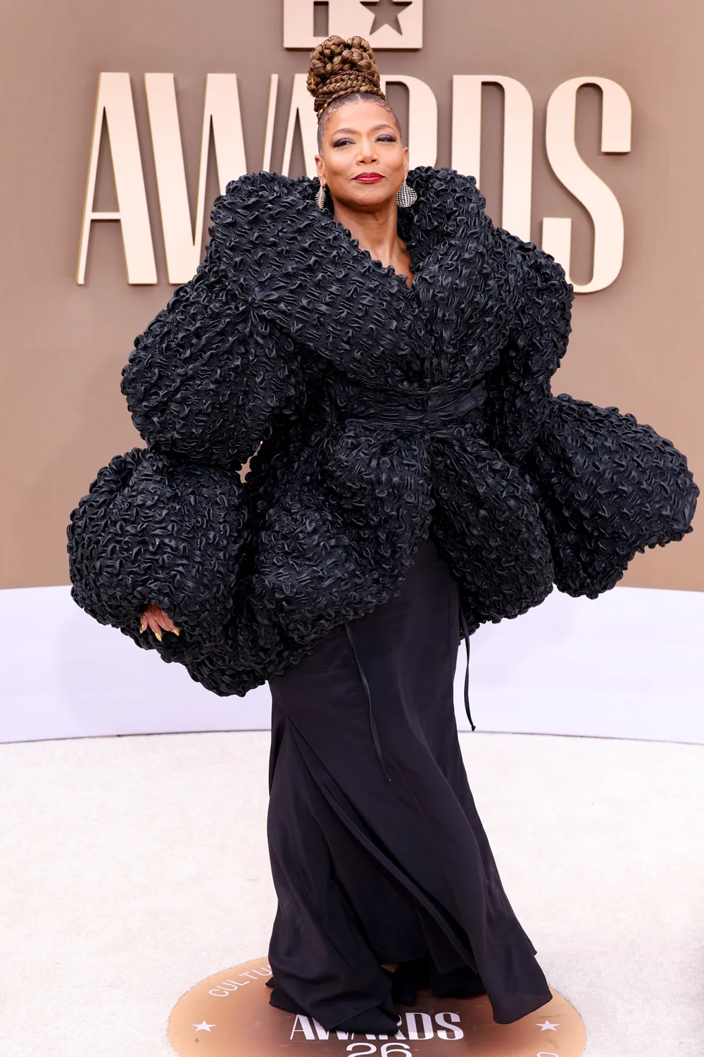 BET Awards 2026: Los-Ancelesdə qırmızı xalının ən parlaq obrazları (FOTOLAR)