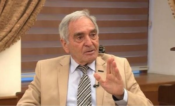 Xalq artisti: Həyat yoldaşım məndən 37 yaş kiçikdir