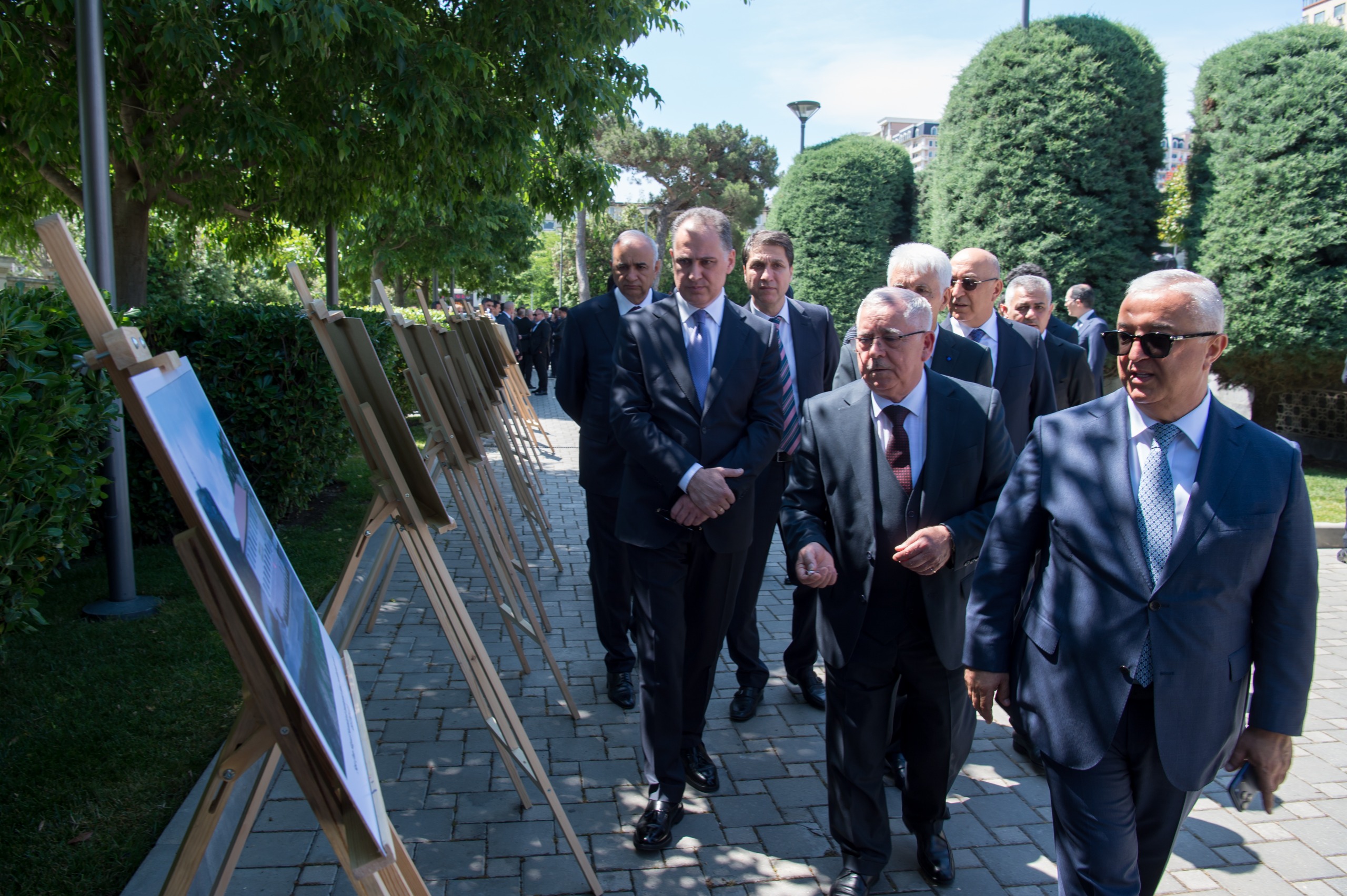 Yasamal parkında tarixi su təsərrüfatı obyektlərinə baxış sərgisi təşkil olundu (FOTO)