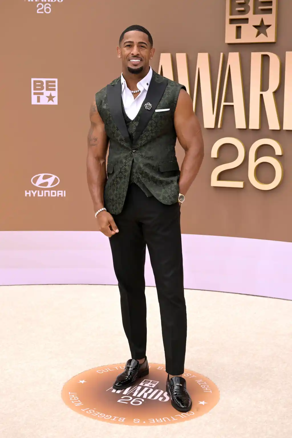 BET Awards 2026: Los-Ancelesdə qırmızı xalının ən parlaq obrazları (FOTOLAR)