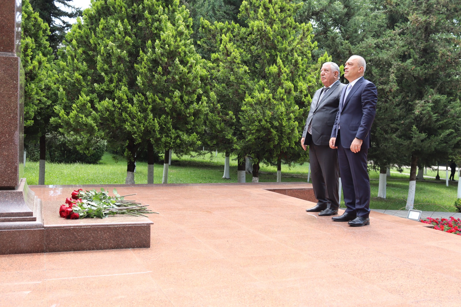 Zaur Mikayılov Zaqatalada vətəndaşlarla görüşdü (FOTO)