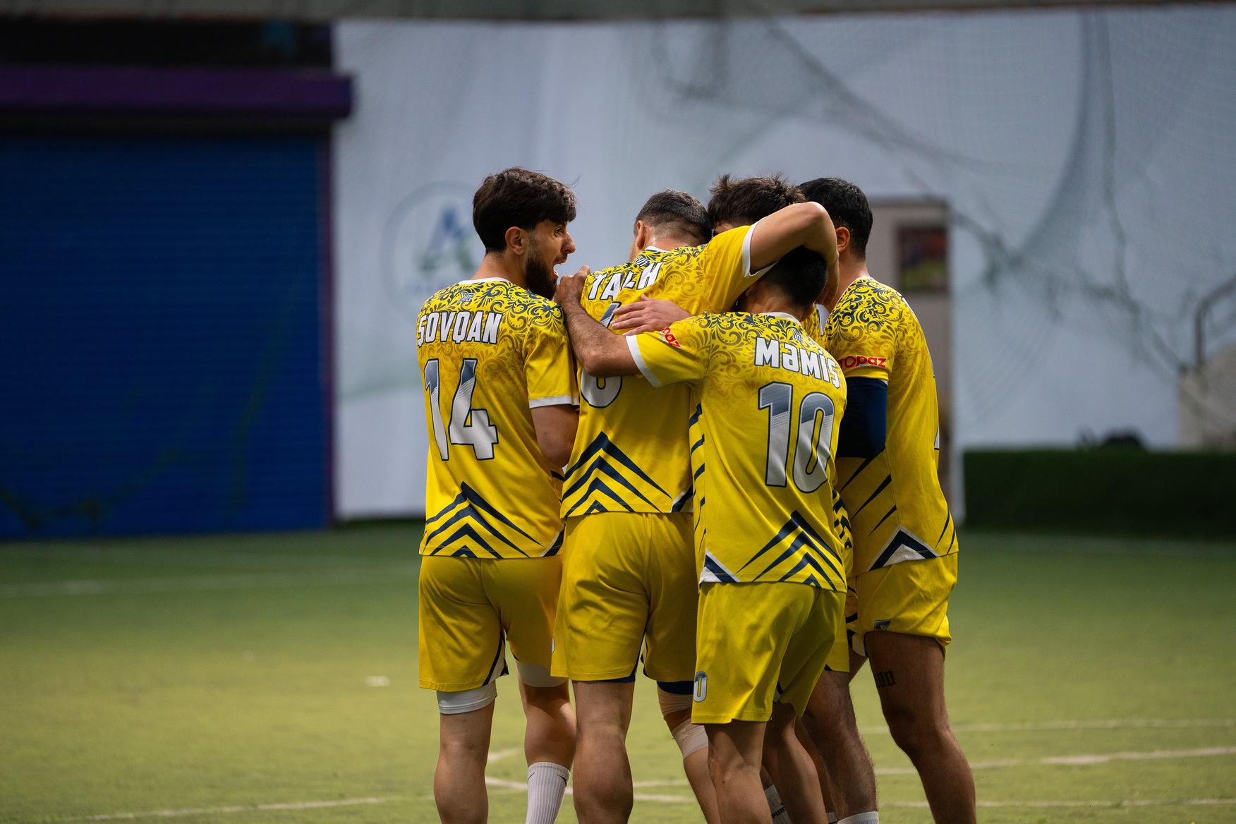 Yelo Bank şirkətlərarası futbol liqasının çempionu olub