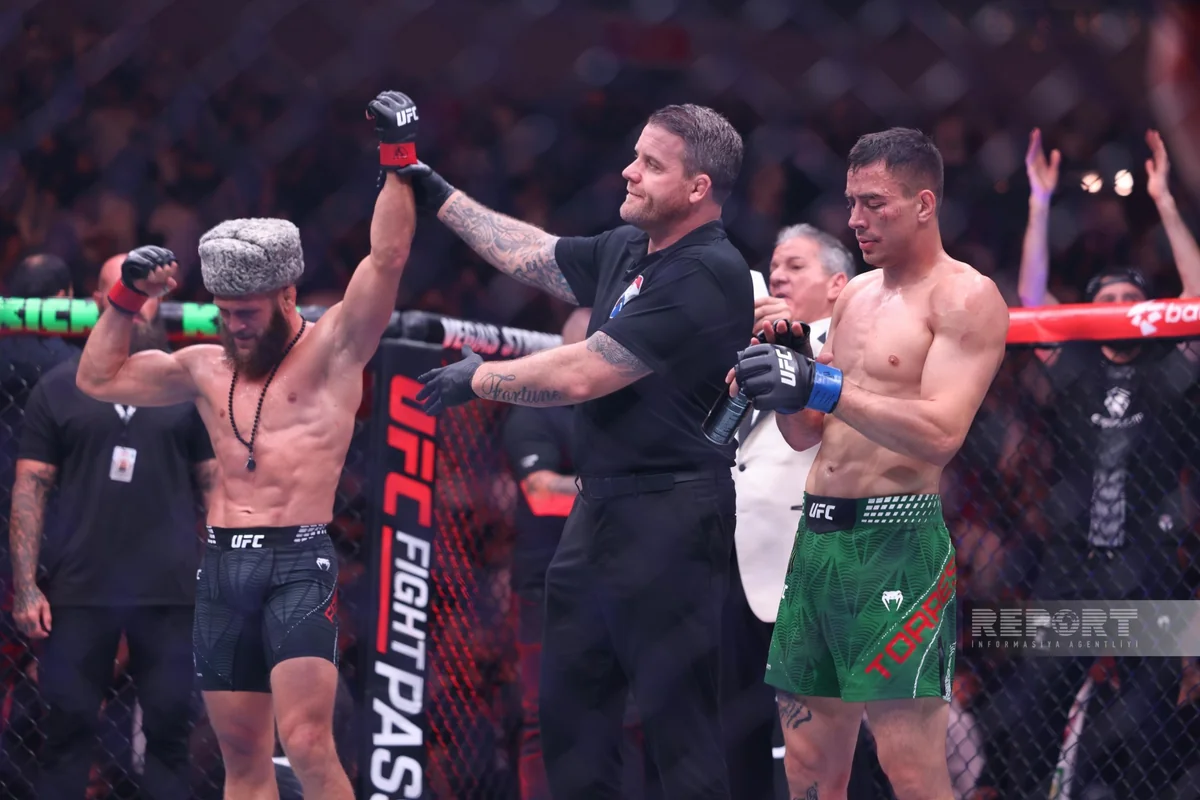 UFC: Rafael Fiziyev Bakıdakı əsas döyüşdə qələbə qazandı (FOTO)