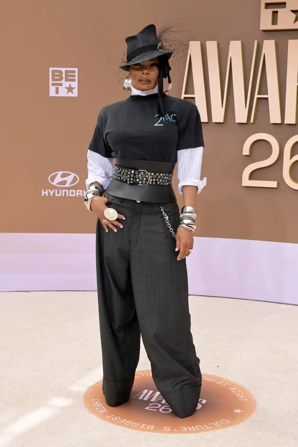 BET Awards 2026: Los-Ancelesdə qırmızı xalının ən parlaq obrazları (FOTOLAR)