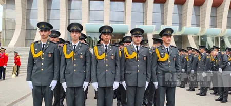 Bakıda hərbi orkestrlərin müşayiəti ilə yürüşlər başa çatdı (YENİLƏNİB)