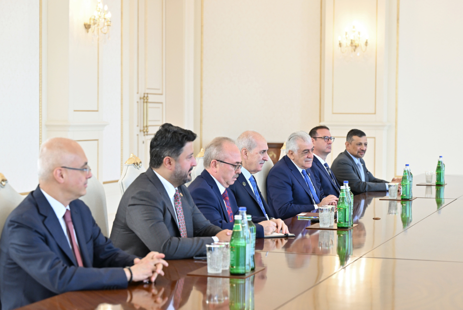Prezident TBMM sədrinin rəhbərlik etdiyi nümayəndə heyətini qəbul etdi (FOTO)
