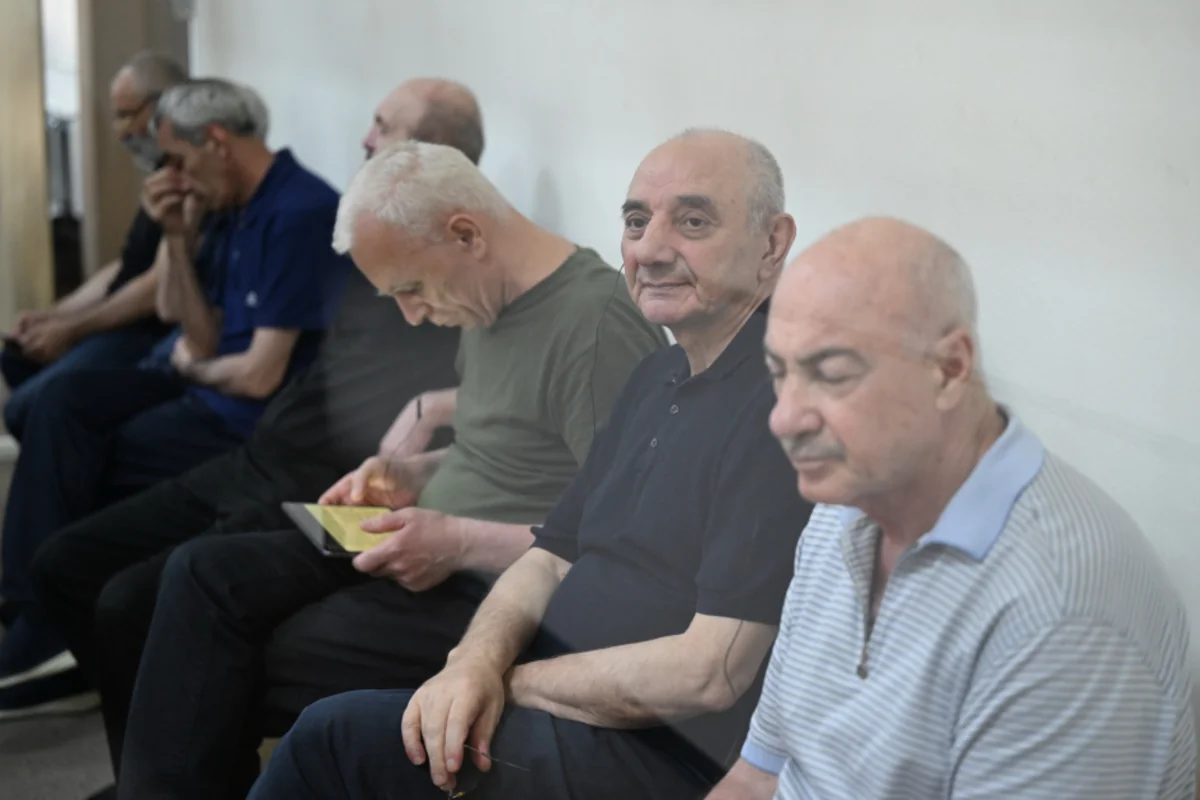 Araik və digərlərinin apellyasiya məhkəməsi: Prokurorların çıxışları davam edir