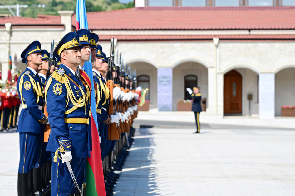 Prezidentlər Şuşada mətbuata bəyanatlarla çıxış etdi (YENİLƏNİR)