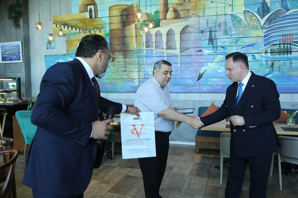 AQC Milli Mətbuat Günündə media nümayəndələri ilə görüş keçirdi (FOTO)