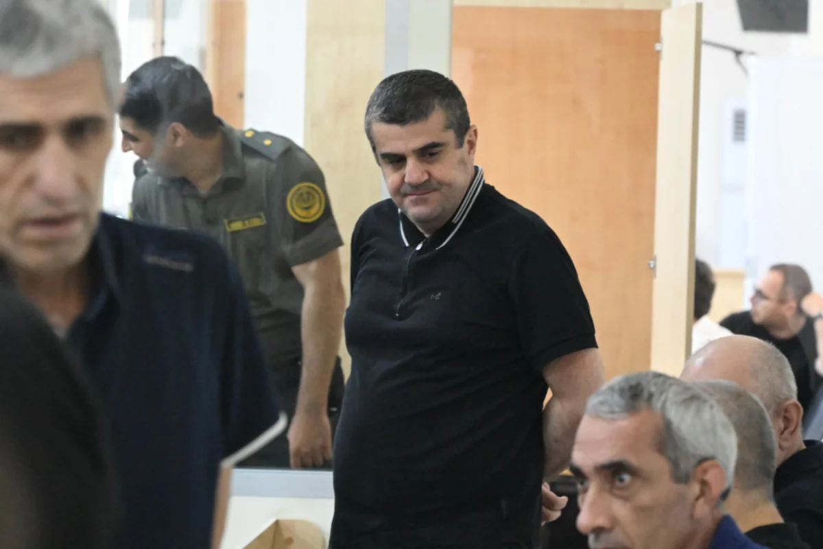 Araik və digərlərinin apellyasiya məhkəməsi: Prokurorların çıxışları davam edir