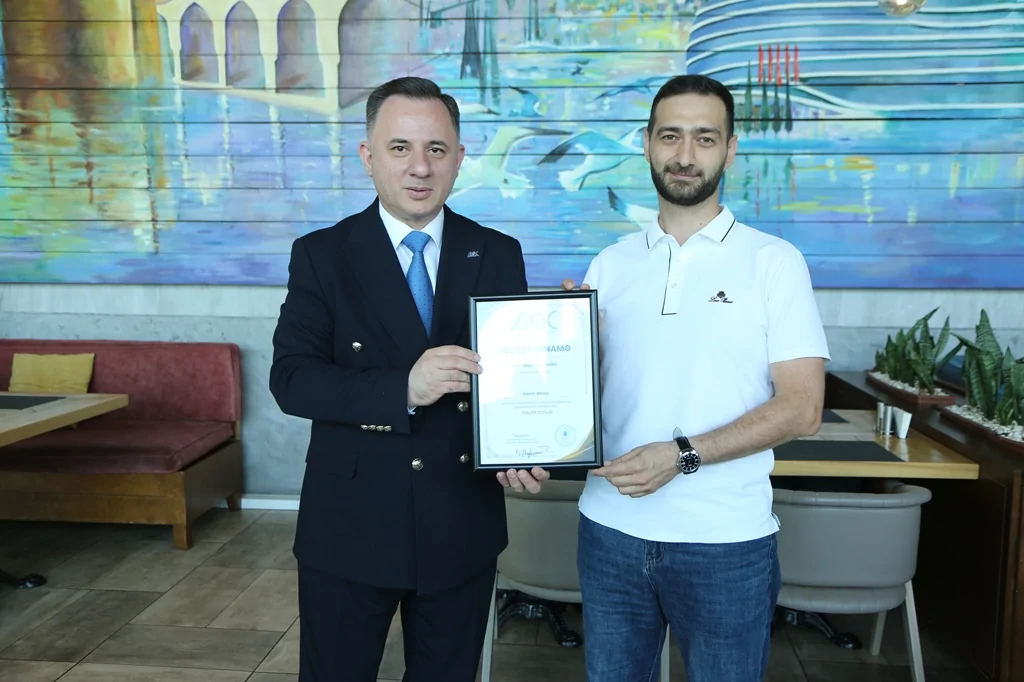 AQC Milli Mətbuat Günündə media nümayəndələri ilə görüş keçirdi (FOTO)