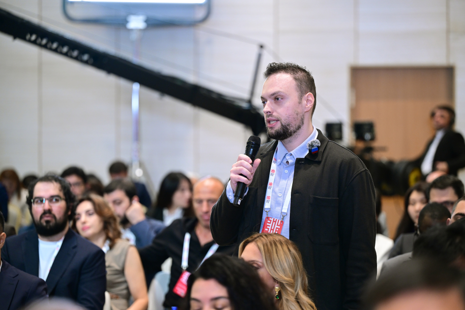 İlham Əliyev IV Şuşa Qlobal Media Forumunun açılışında iştirak etdi (YENİLƏNİB)