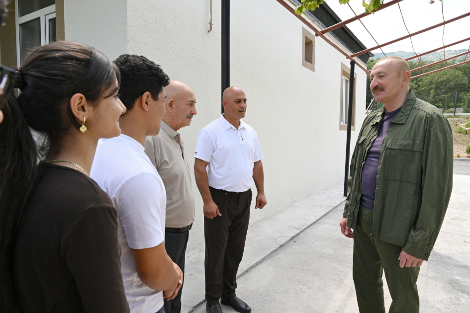 Prezident Xocavəndin Quzeyxırman kəndində oldu (FOTO)