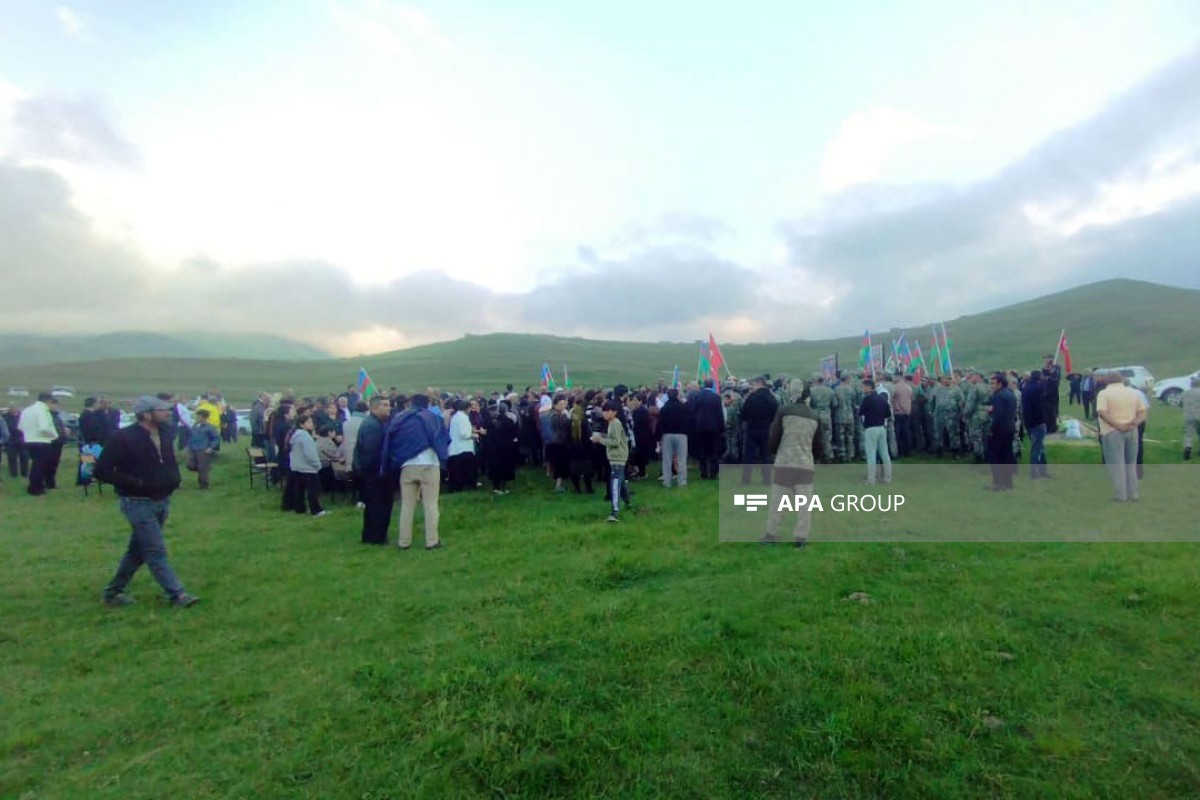 Birinci Qarabağ müharibəsi şəhidi Bahadur Kamalovun qalıqları Kəlbəcərdə dəfn olunub - FOTO