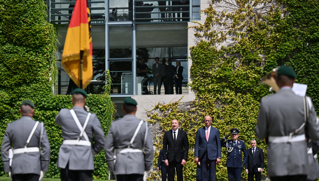 İlham Əliyev və Fridrix Merz mətbuata bəyanatlarla çıxış edib (YENİLƏNİB)