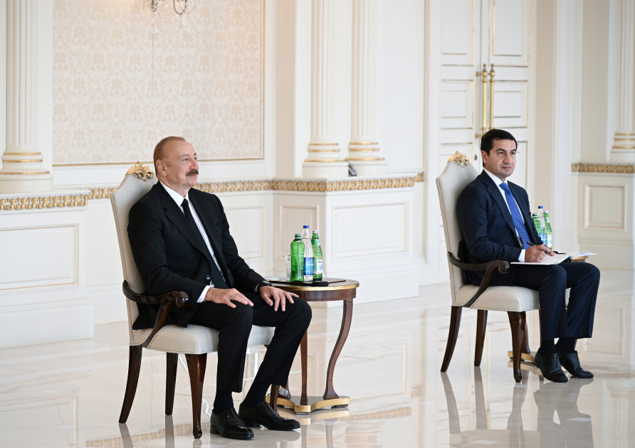 Prezident yeni səfirlərin etimadnaməsini qəbul etdi (YENİLƏNİB)