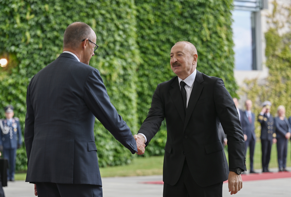 İlham Əliyev və Fridrix Merz mətbuata bəyanatlarla çıxış edib (YENİLƏNİB)