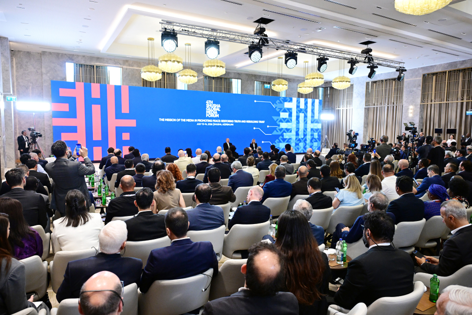 İlham Əliyev IV Şuşa Qlobal Media Forumunun açılışında iştirak etdi (YENİLƏNİB)