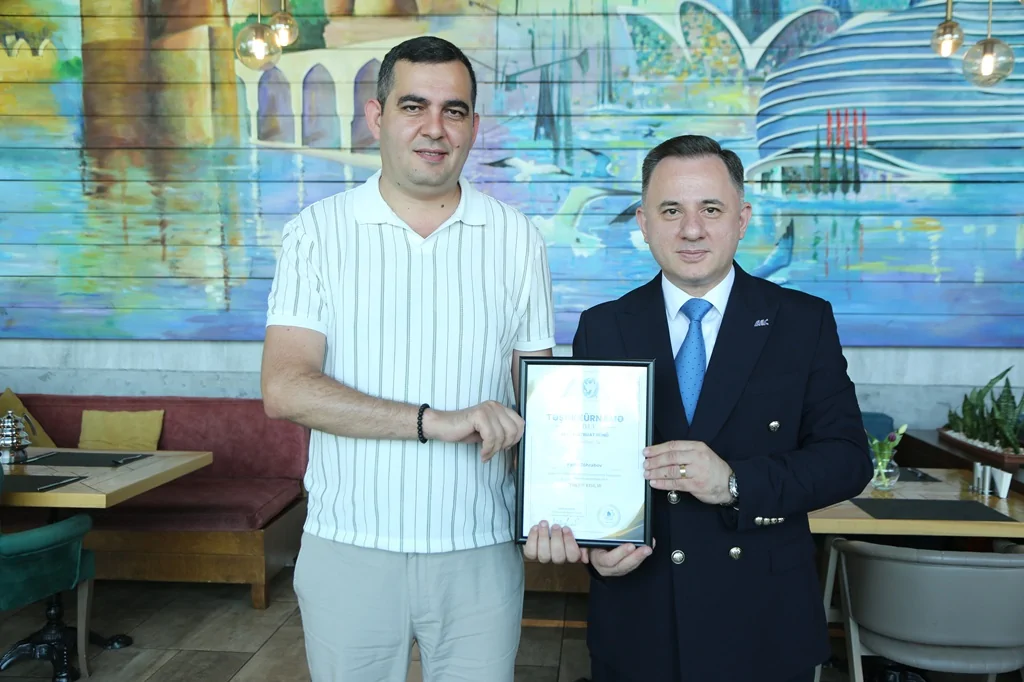 AQC Milli Mətbuat Günündə media nümayəndələri ilə görüş keçirdi (FOTO)