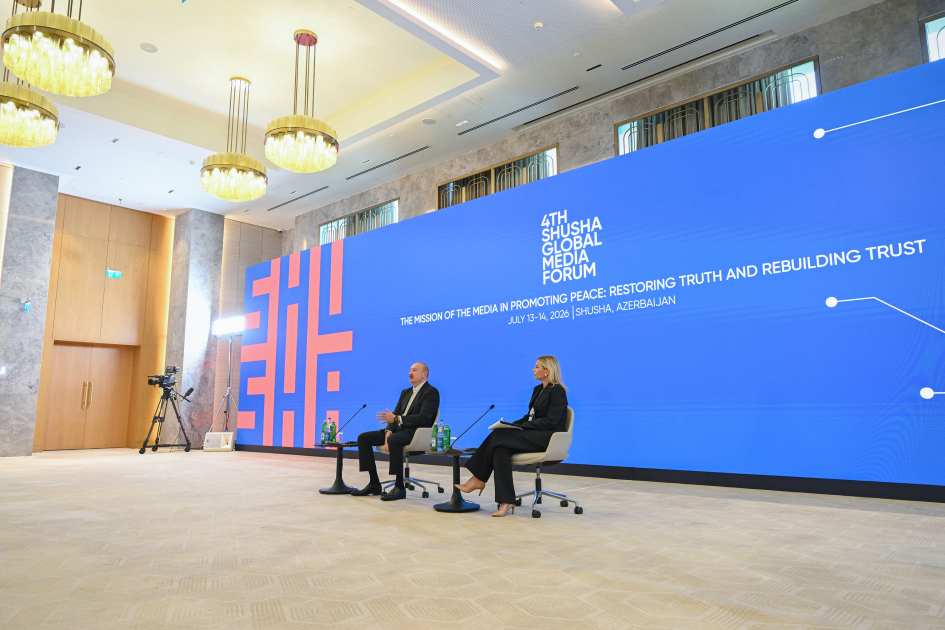 İlham Əliyev IV Şuşa Qlobal Media Forumunun açılışında iştirak etdi (YENİLƏNİB)