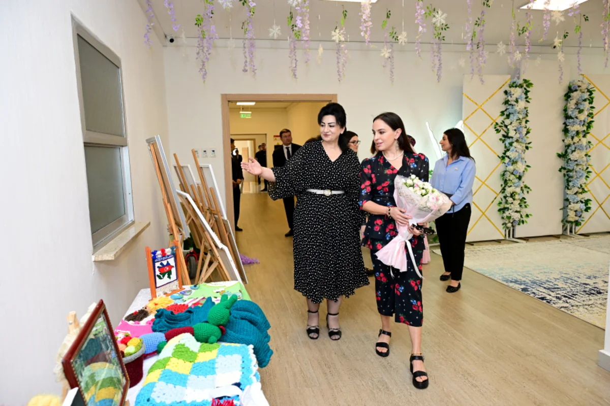 Leyla Əliyeva Şəkidə Uşaq evi sosial xidmət müəssisəsinin sakinləri ilə görüşdü (FOTO)