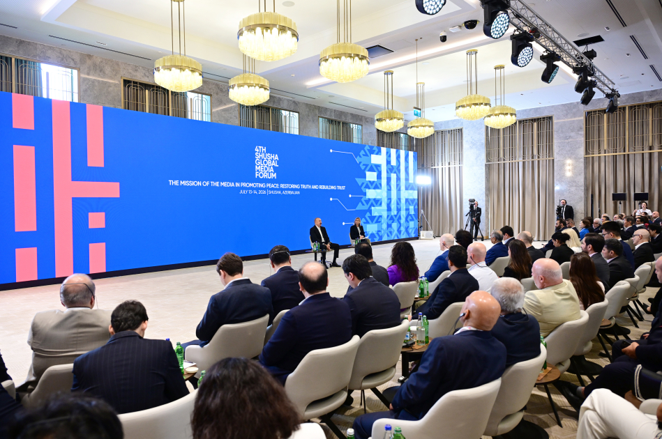 İlham Əliyev IV Şuşa Qlobal Media Forumunun açılışında iştirak etdi (YENİLƏNİB)