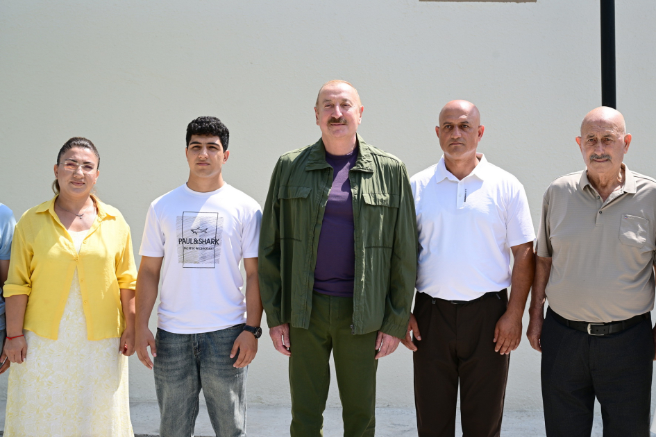 Prezident Xocavəndin Quzeyxırman kəndində oldu (FOTO)