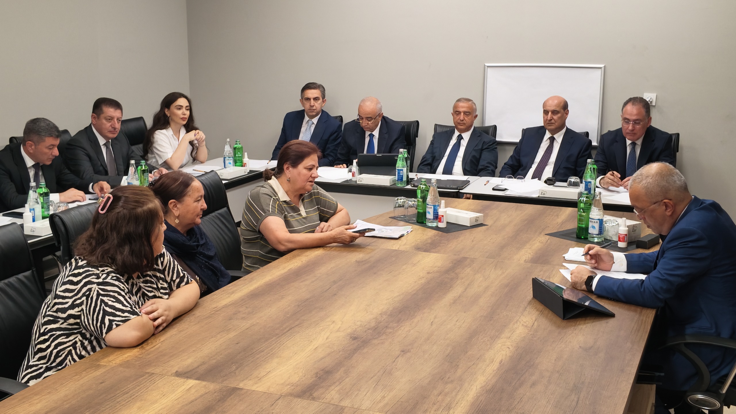 Zaur Mikayılov Füzulidə vətəndaşlarla görüşdü (FOTO)