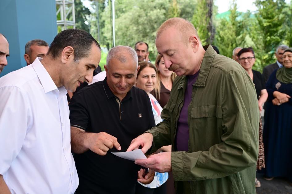 Prezident Xocavəndin Quzeyxırman kəndində oldu (FOTO)