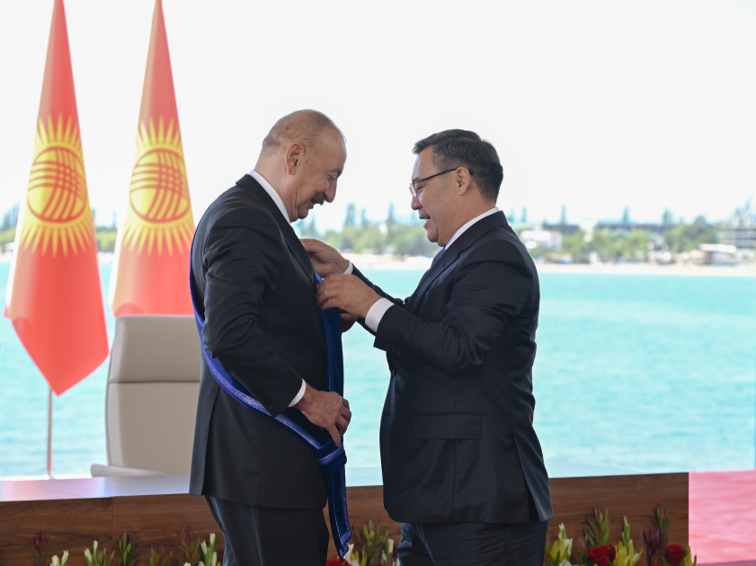 Azərbaycan və Qırğızıstan prezidentlərinin təltifolunma mərasimi keçirildi (FOTO)