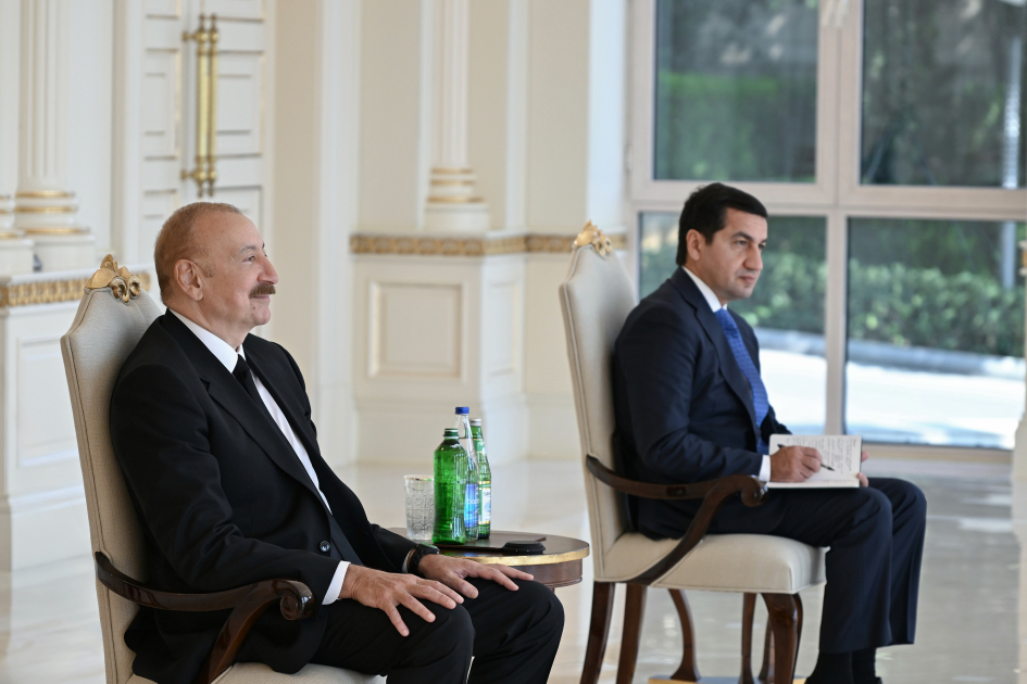 Prezident yeni səfirlərin etimadnaməsini qəbul etdi (YENİLƏNİB)