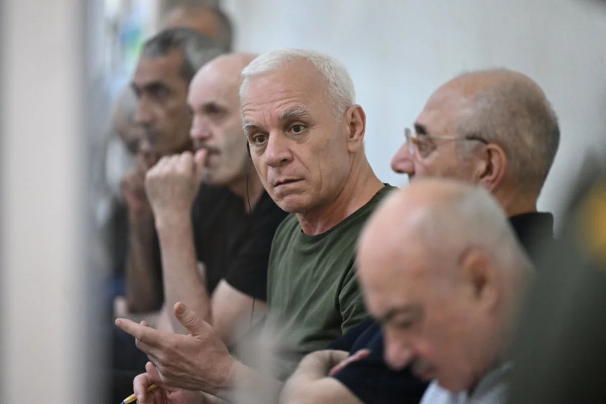 Araik və digərlərinin apellyasiya məhkəməsi: Prokurorların çıxışları davam edir
