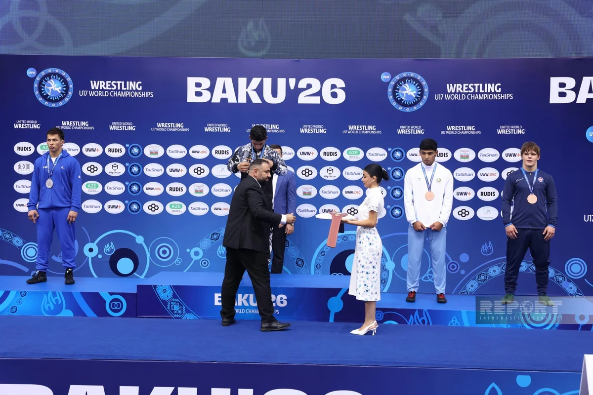 Dünya çempionatı: Gümüş medal qazanan İsfahan Həsənov mükafatlandırıldı